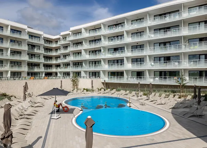 Polanki Aqua With Parking By Renters Prestige